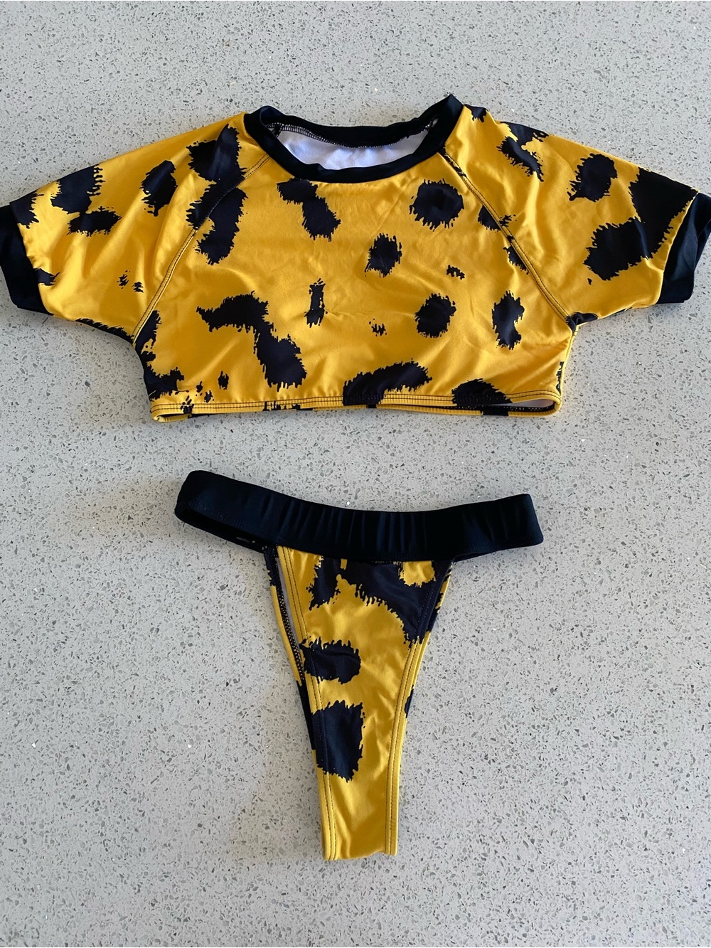 Women’s Yellow & Black Two-Piece Swim Bikini Set - Short Sleeve Crop Top
